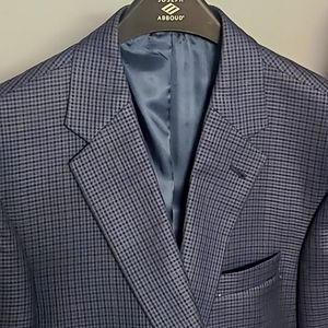 Jos. A. Bank dark blue blazer with two button/ double pocket blazer